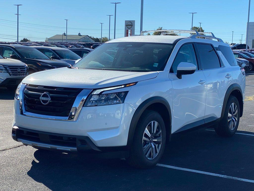 new 2025 Nissan Pathfinder car, priced at $35,930