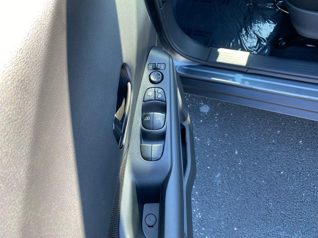 new 2025 Nissan Kicks Play car, priced at $21,840