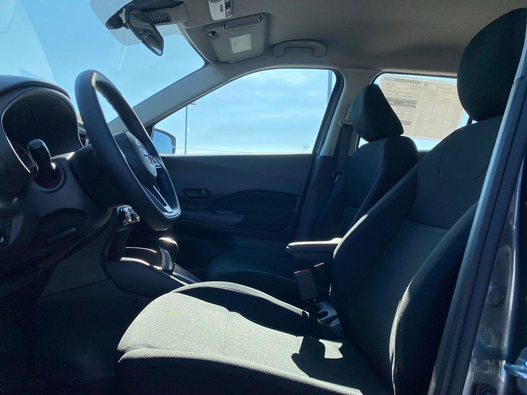 new 2025 Nissan Kicks Play car, priced at $21,840