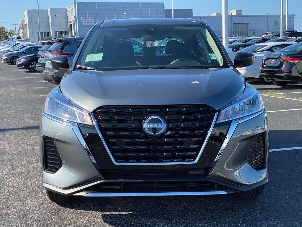 new 2025 Nissan Kicks Play car, priced at $21,840
