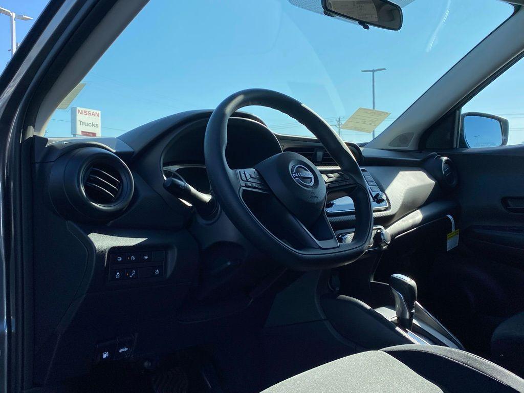 new 2025 Nissan Kicks Play car, priced at $21,840