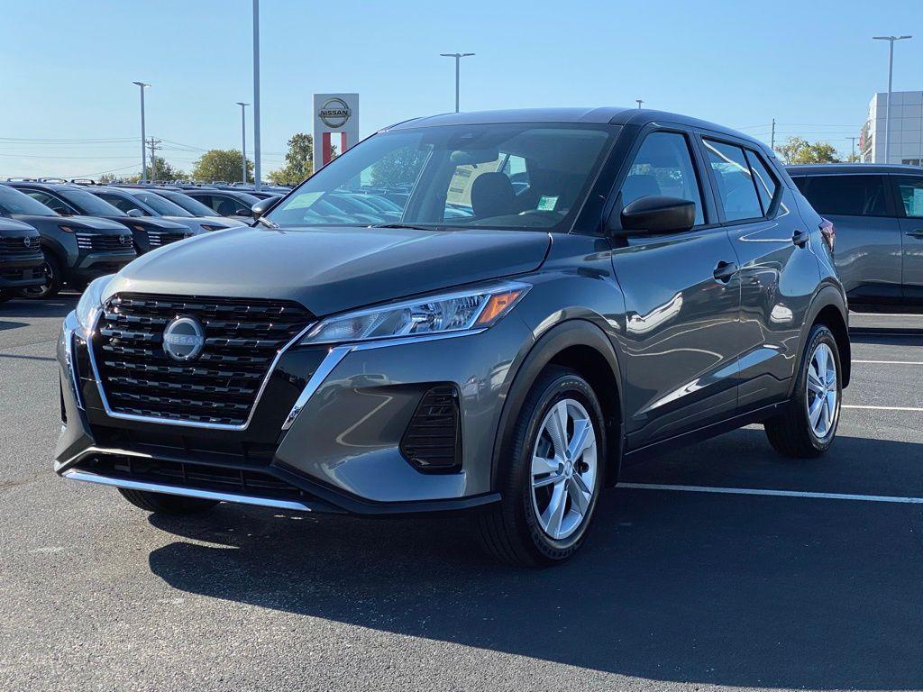 new 2025 Nissan Kicks Play car, priced at $21,840