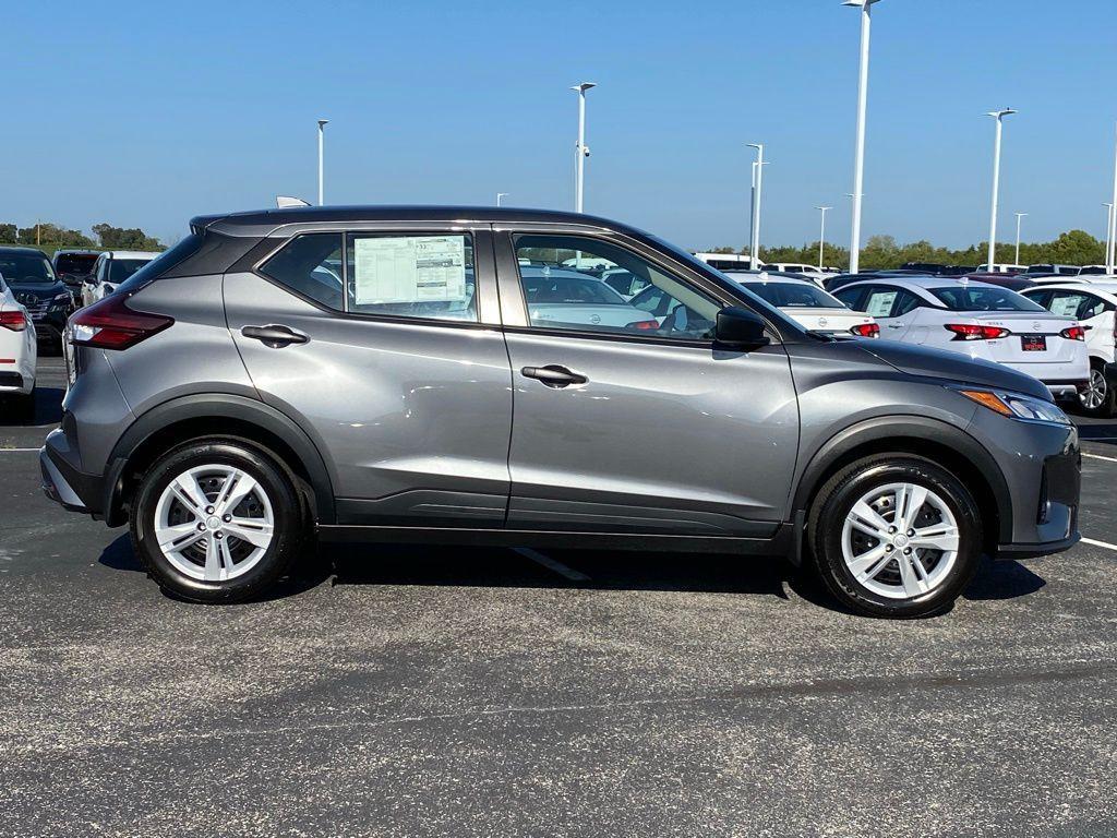 new 2025 Nissan Kicks Play car, priced at $21,840