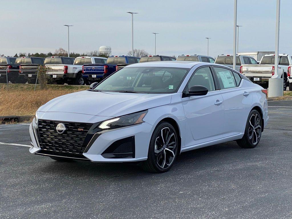 new 2025 Nissan Altima car, priced at $27,980