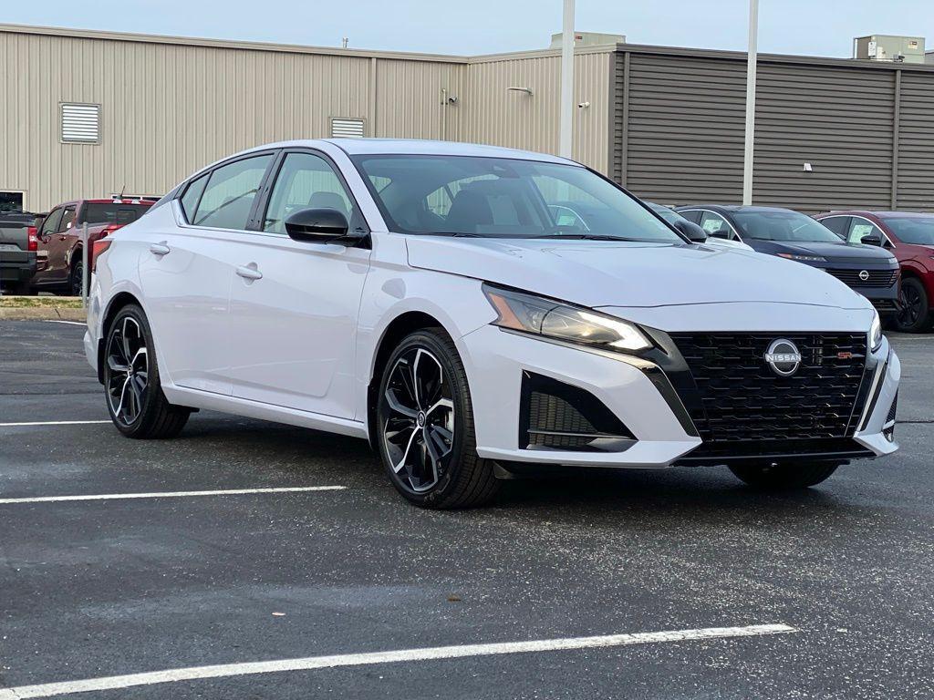 new 2025 Nissan Altima car, priced at $27,980
