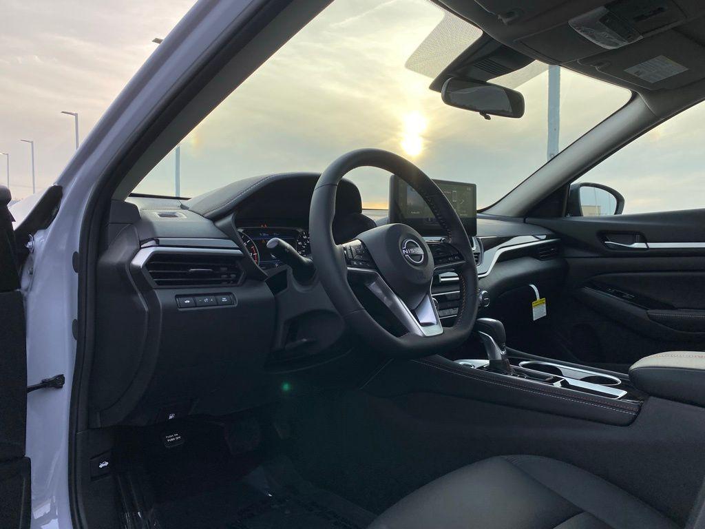 new 2025 Nissan Altima car, priced at $27,980