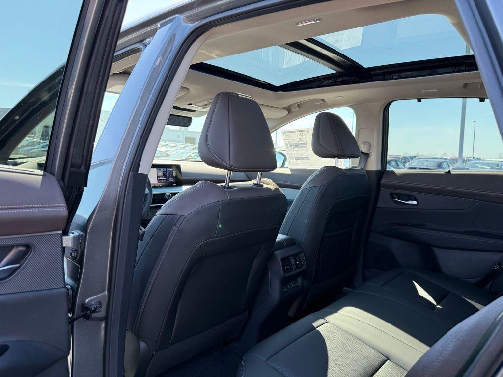 new 2025 Nissan Murano car, priced at $49,153