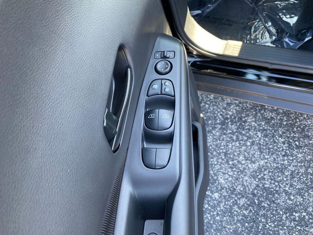 new 2025 Nissan Kicks Play car, priced at $21,840