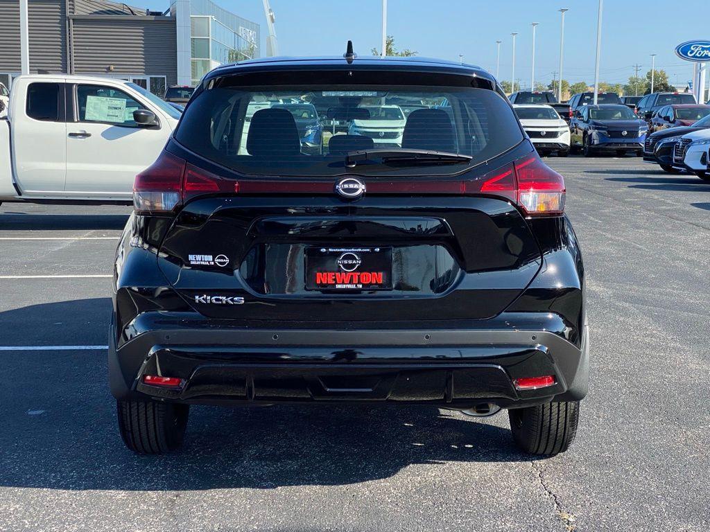 new 2025 Nissan Kicks Play car, priced at $21,840