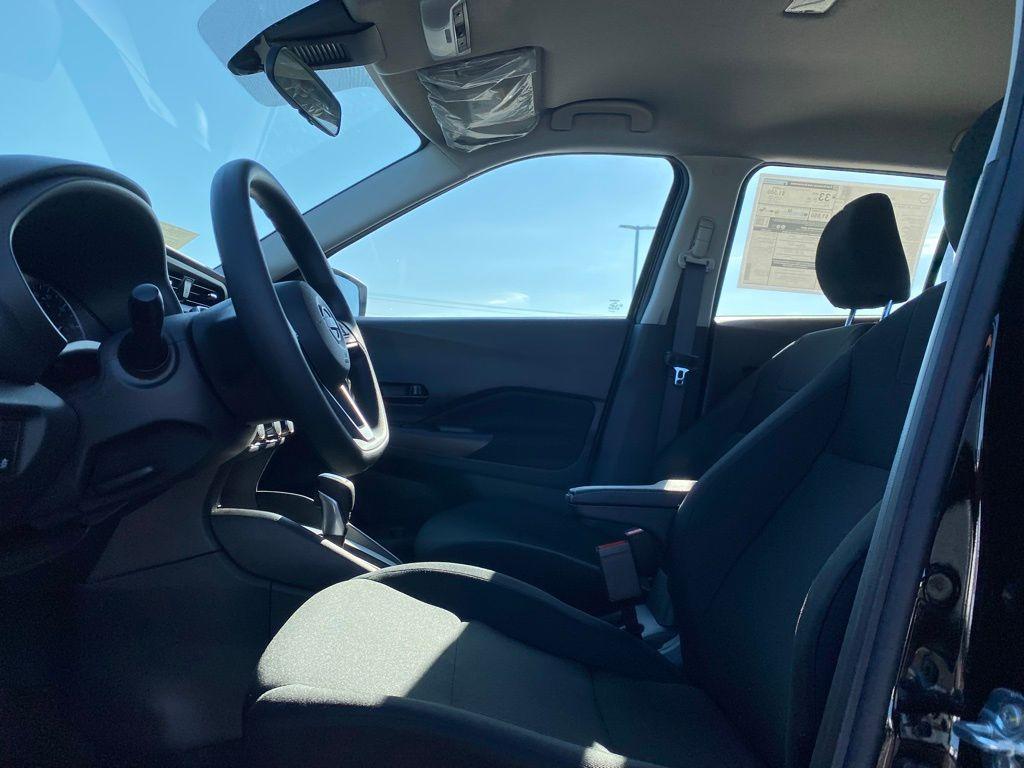 new 2025 Nissan Kicks Play car, priced at $21,840