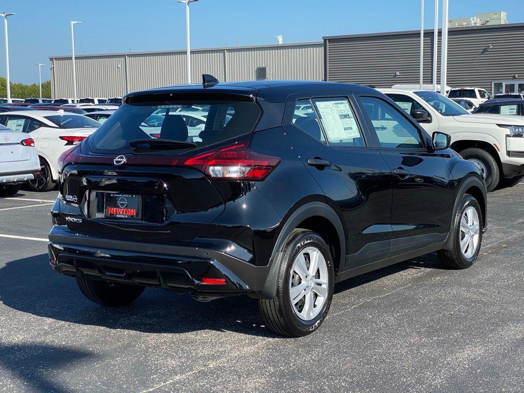 new 2025 Nissan Kicks Play car, priced at $21,840