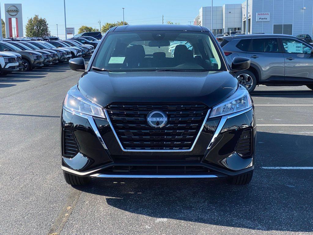 new 2025 Nissan Kicks Play car, priced at $21,840
