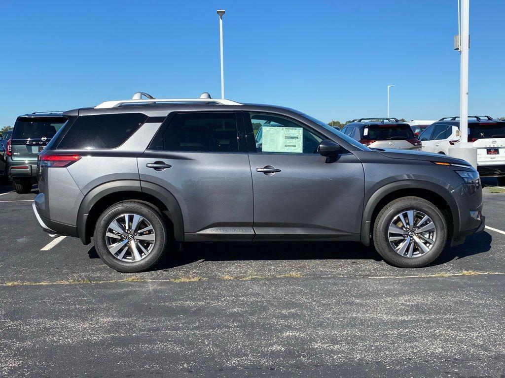 new 2025 Nissan Pathfinder car, priced at $35,535