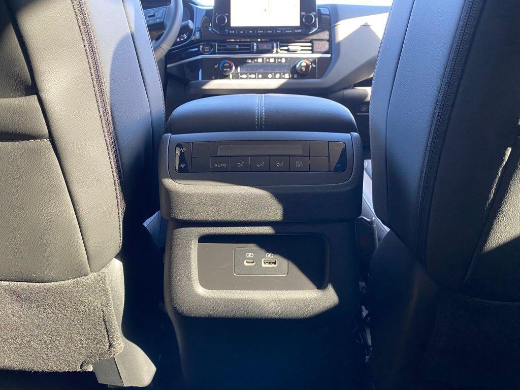 new 2025 Nissan Pathfinder car, priced at $35,535