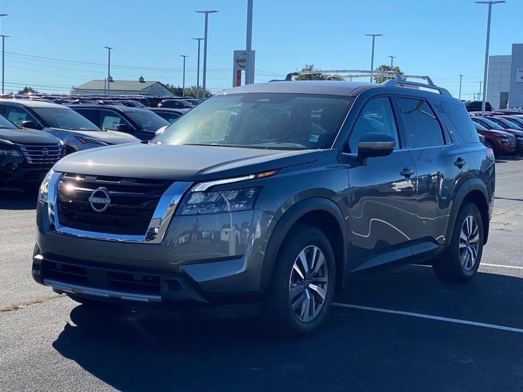 new 2025 Nissan Pathfinder car, priced at $35,535