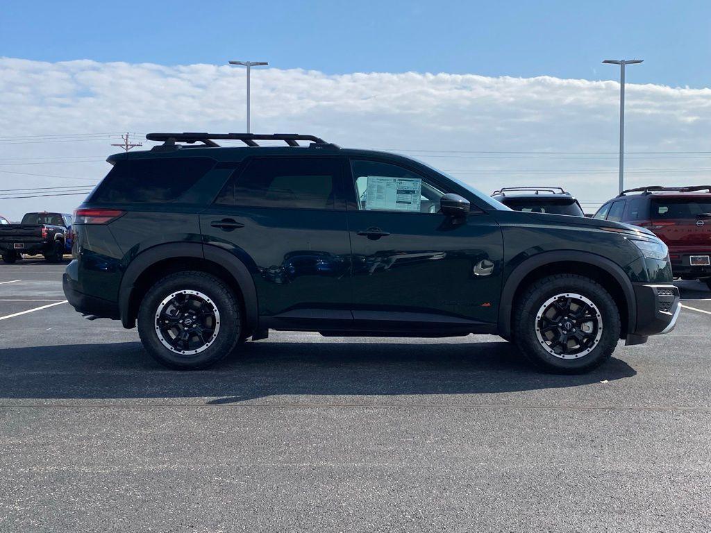 new 2025 Nissan Pathfinder car, priced at $42,406