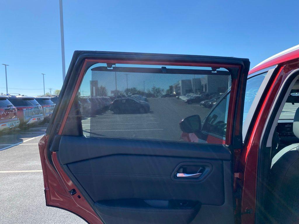 new 2025 Nissan Rogue car, priced at $33,637