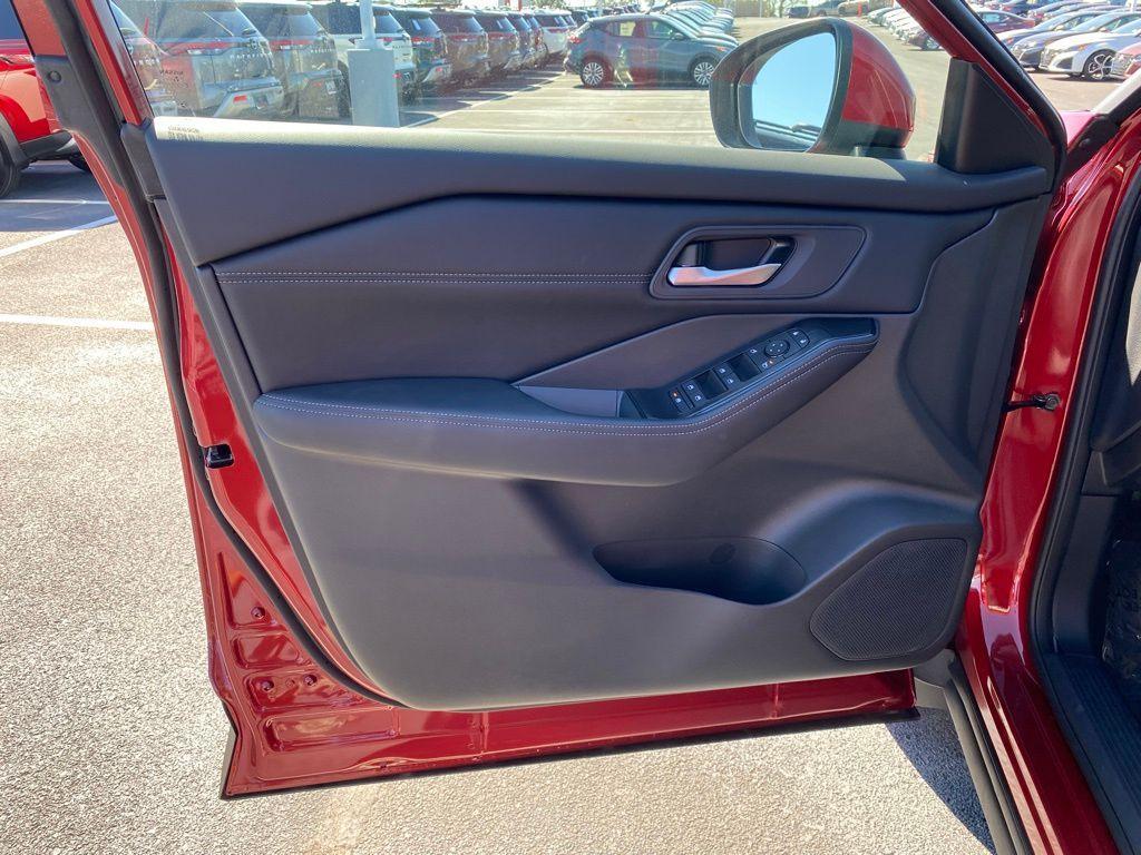 new 2025 Nissan Rogue car, priced at $33,637