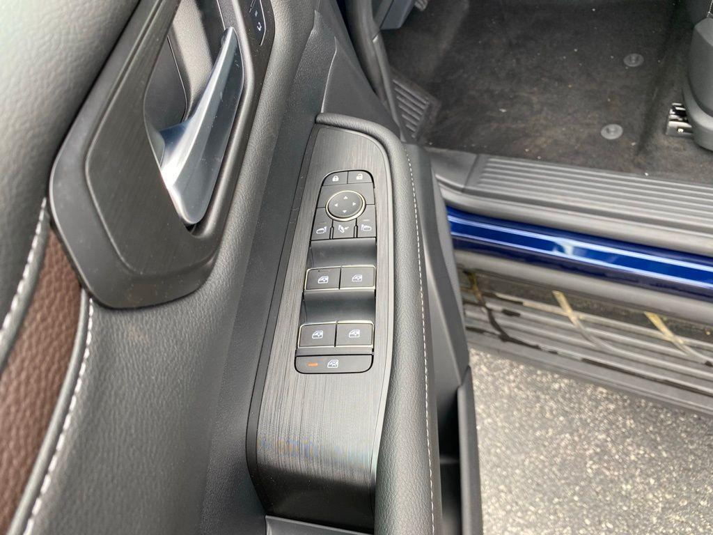 new 2025 Nissan Armada car, priced at $61,657