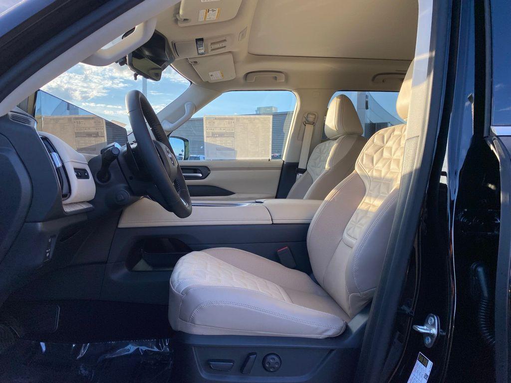 new 2025 Nissan Armada car, priced at $67,408