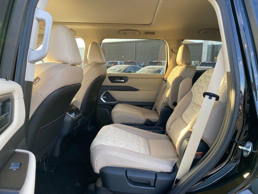 new 2025 Nissan Armada car, priced at $67,408
