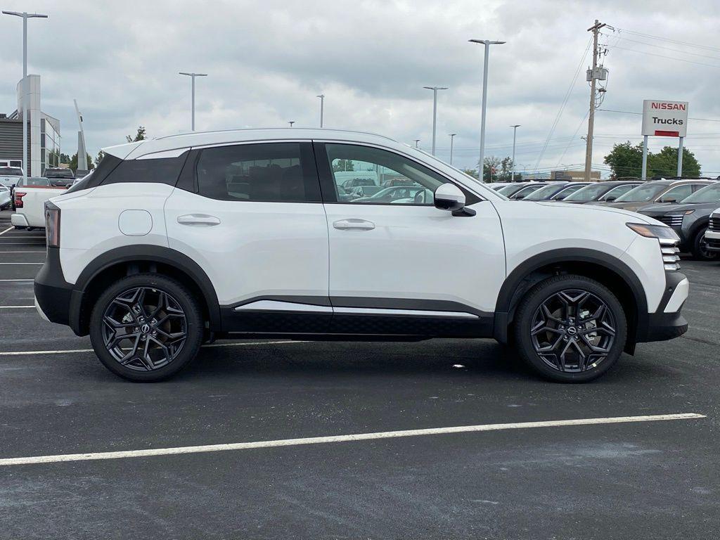 new 2025 Nissan Kicks car, priced at $27,100