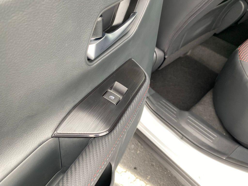 new 2025 Nissan Kicks car, priced at $27,100