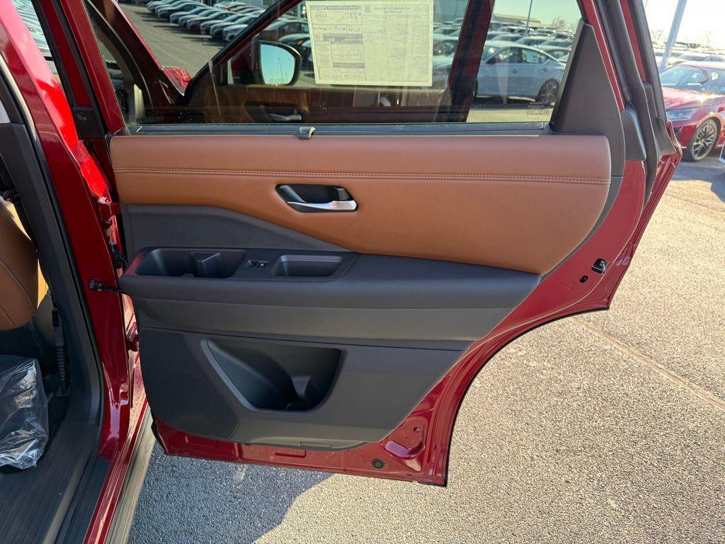 new 2025 Nissan Pathfinder car, priced at $47,796