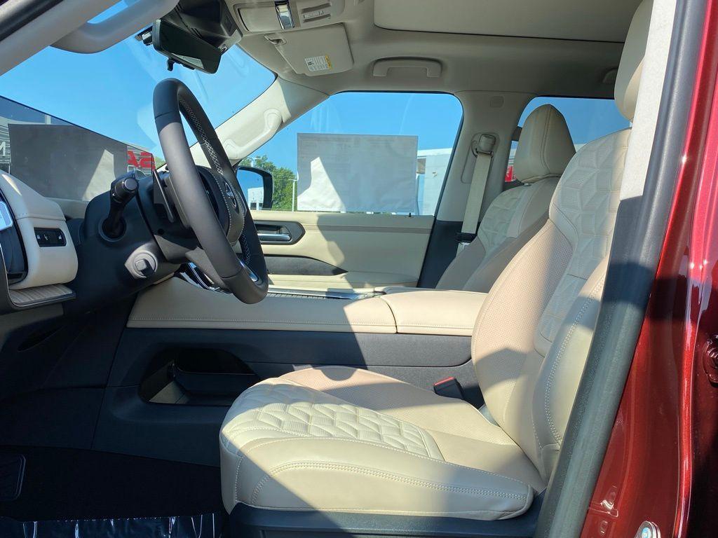 new 2025 Nissan Armada car, priced at $80,382
