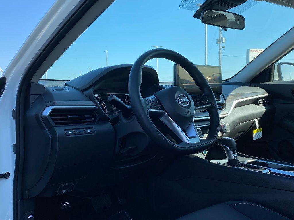 new 2025 Nissan Altima car, priced at $25,005