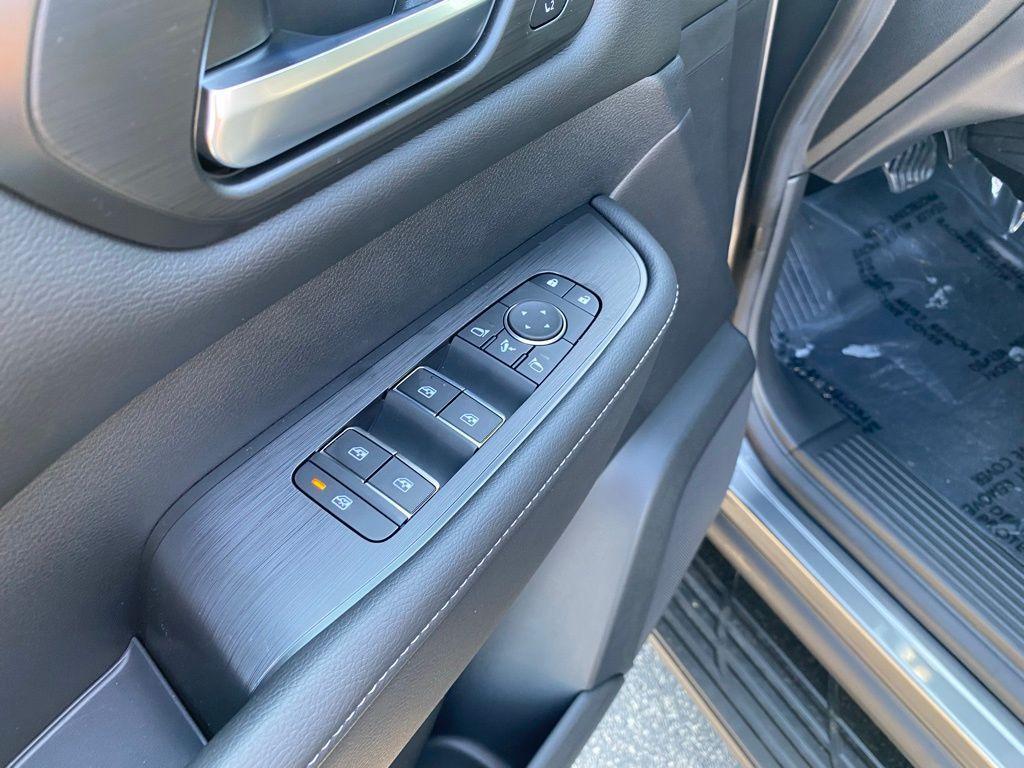 new 2025 Nissan Armada car, priced at $68,513