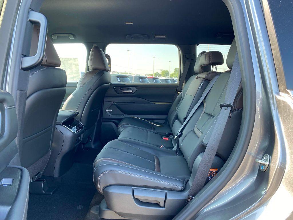 new 2025 Nissan Armada car, priced at $68,513