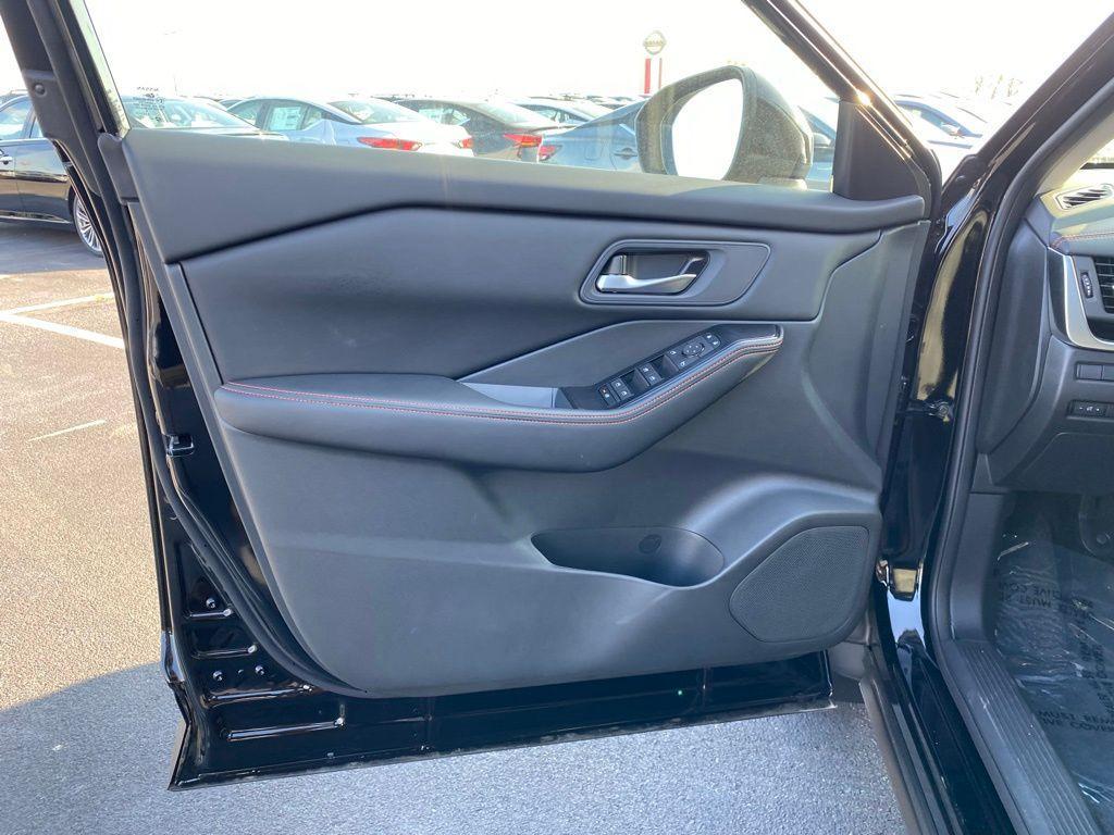 new 2025 Nissan Rogue car, priced at $29,582