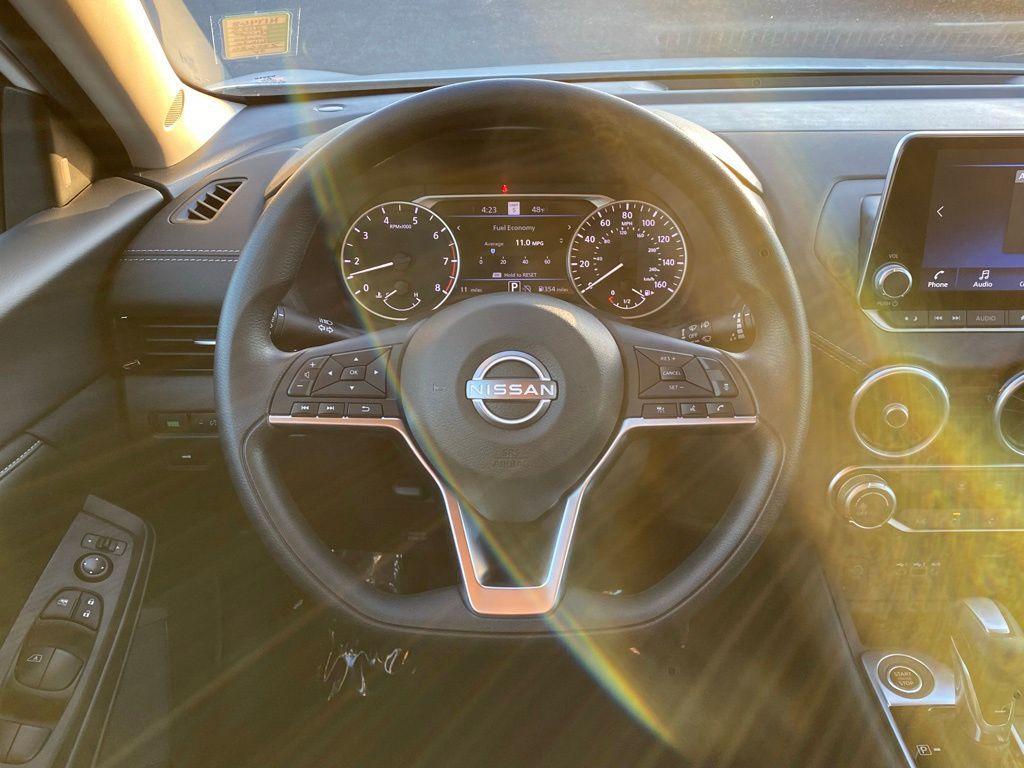 new 2025 Nissan Sentra car, priced at $23,038