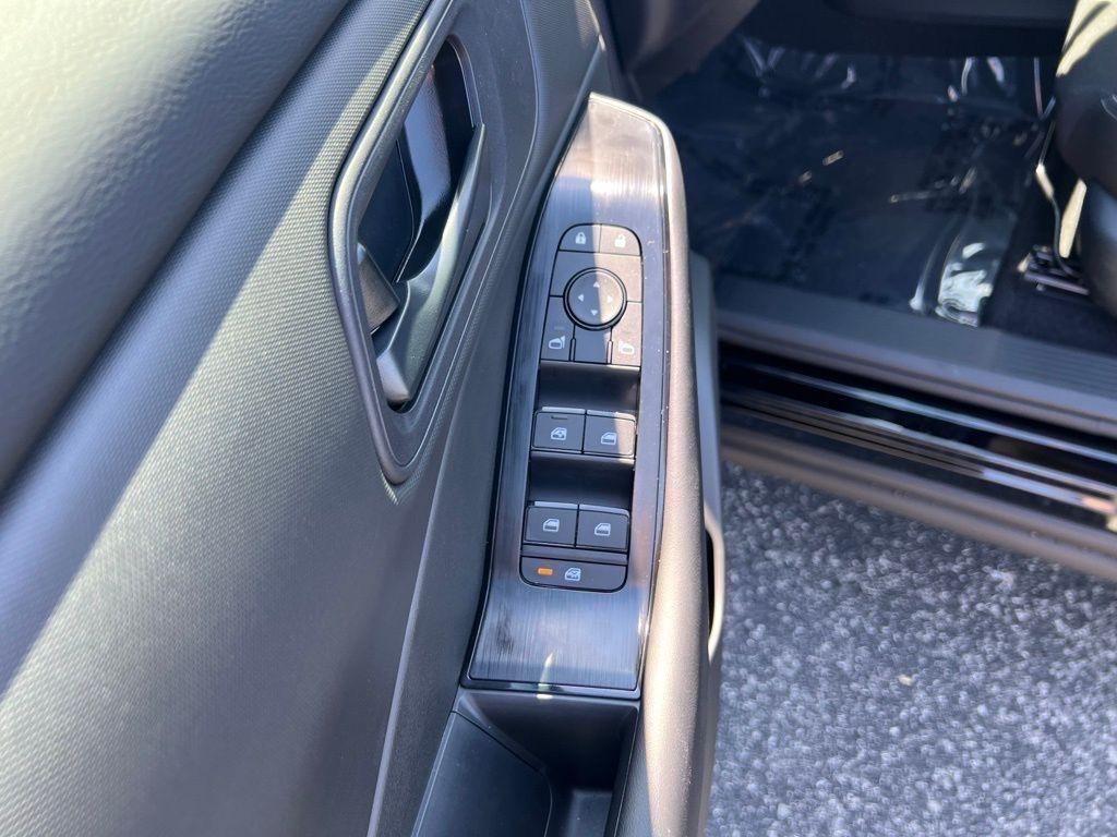 new 2025 Nissan Rogue car, priced at $25,848