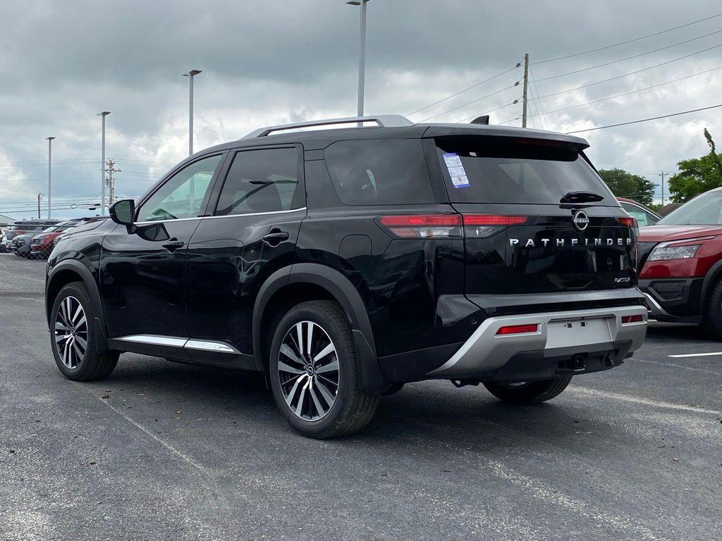 new 2025 Nissan Pathfinder car, priced at $42,259