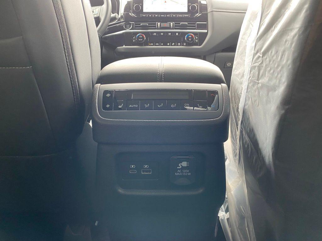 new 2025 Nissan Pathfinder car, priced at $42,259
