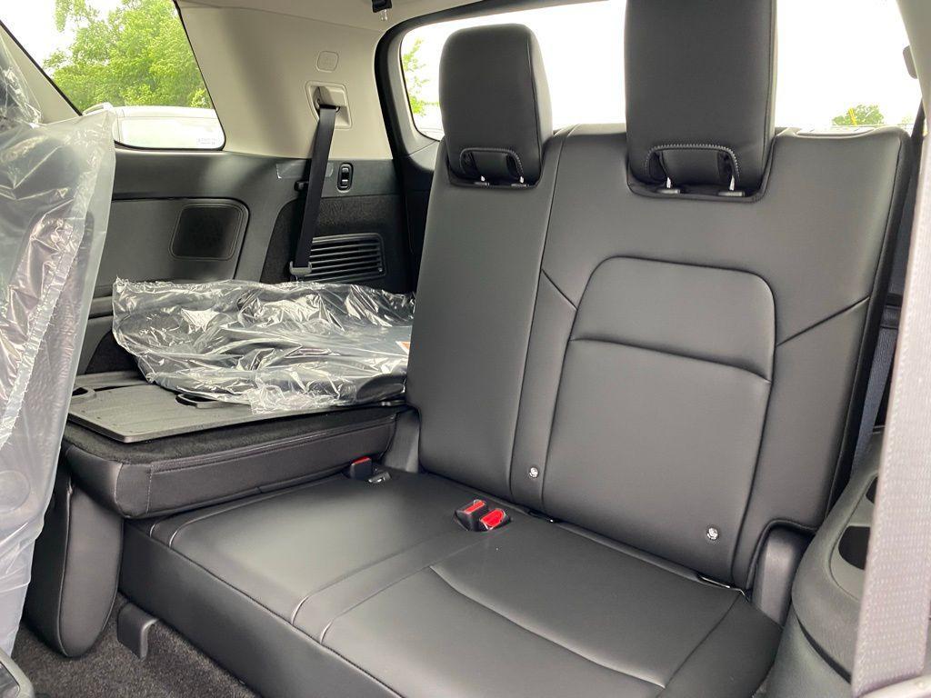 new 2025 Nissan Pathfinder car, priced at $42,259
