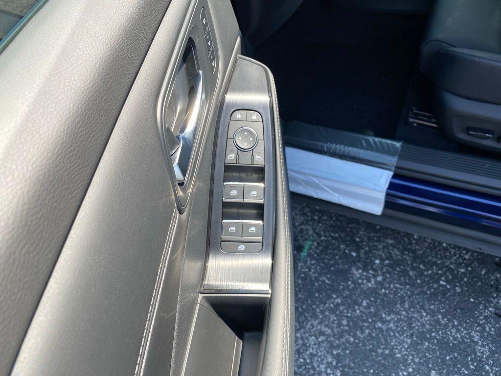 new 2025 Nissan Rogue car, priced at $37,329