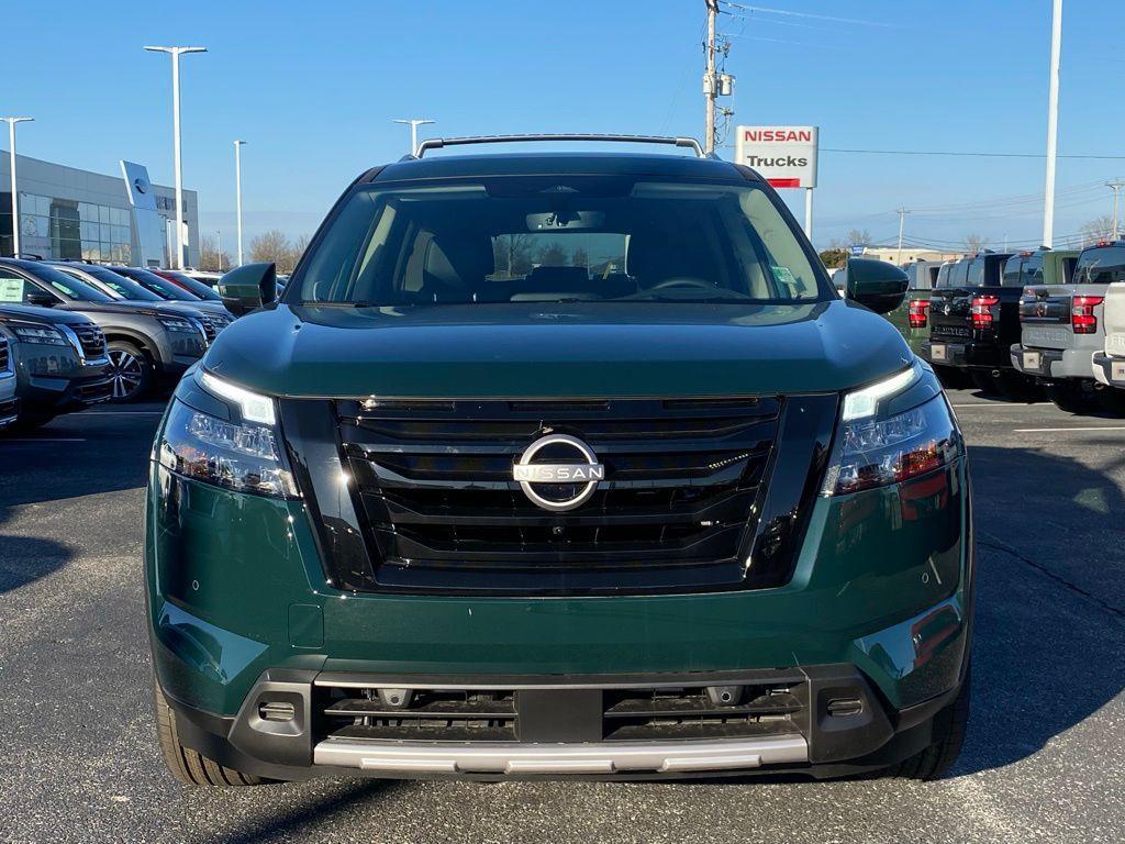 new 2025 Nissan Pathfinder car, priced at $49,187
