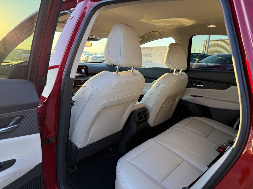 new 2025 Nissan Murano car, priced at $40,418