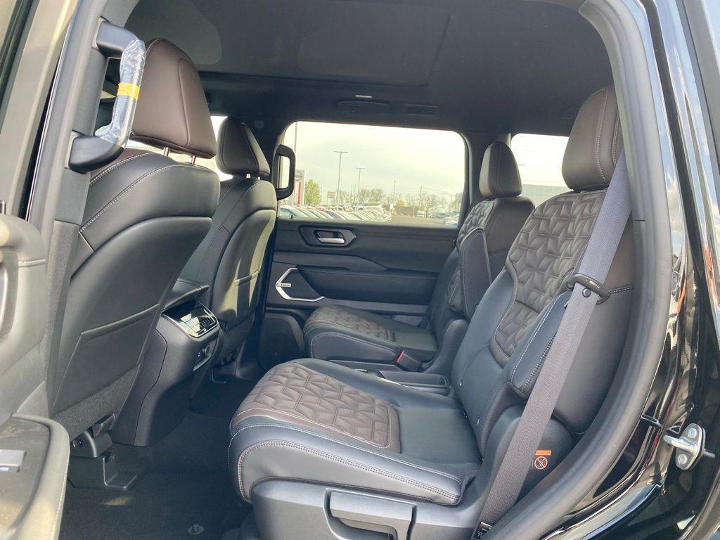 new 2025 Nissan Armada car, priced at $73,370