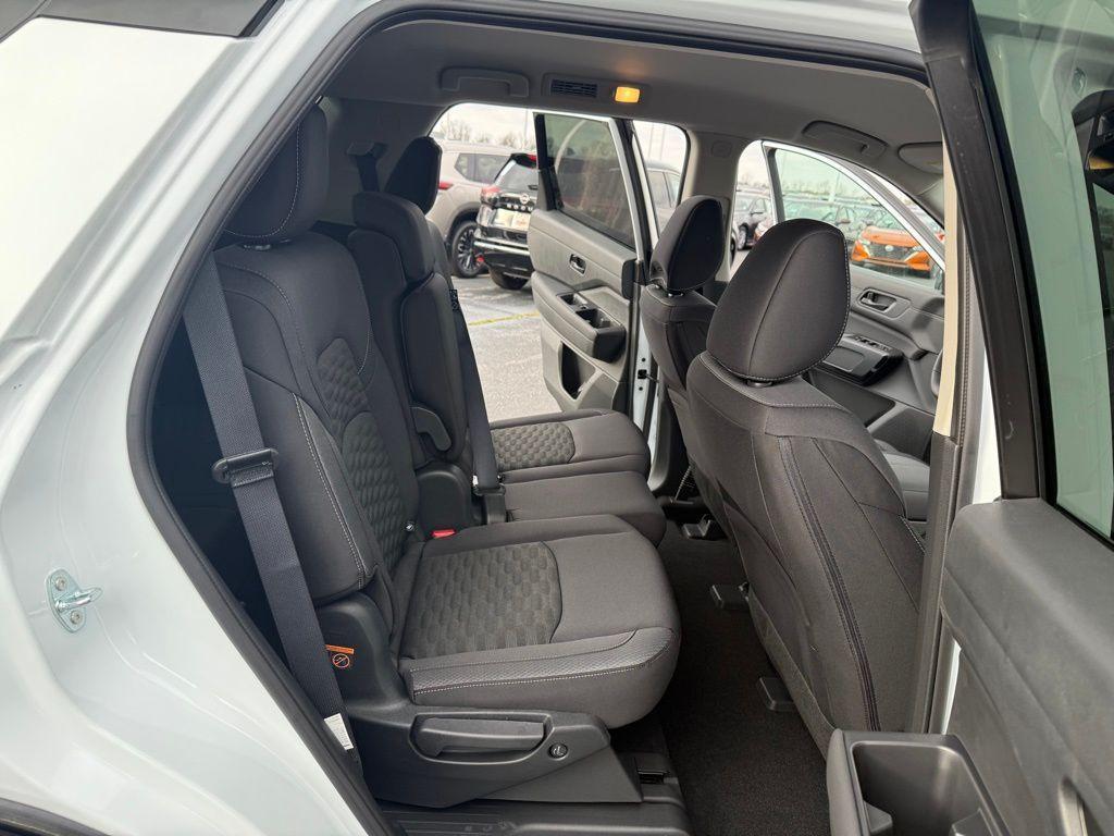 new 2025 Nissan Pathfinder car, priced at $38,395