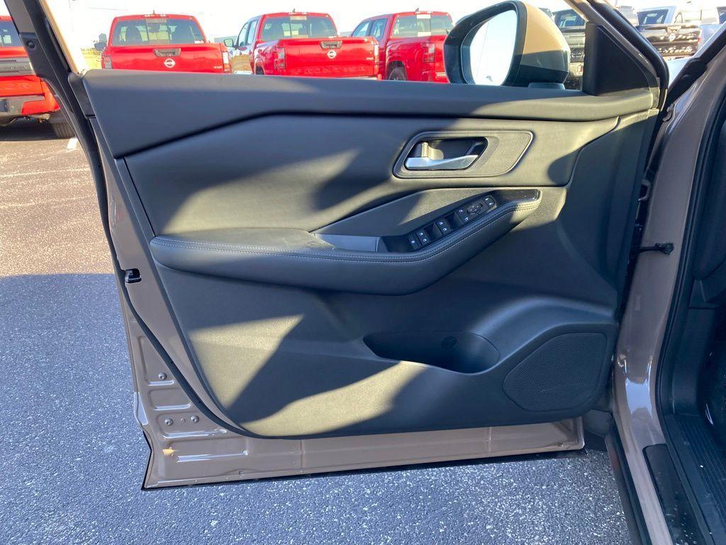 new 2025 Nissan Rogue car, priced at $30,949