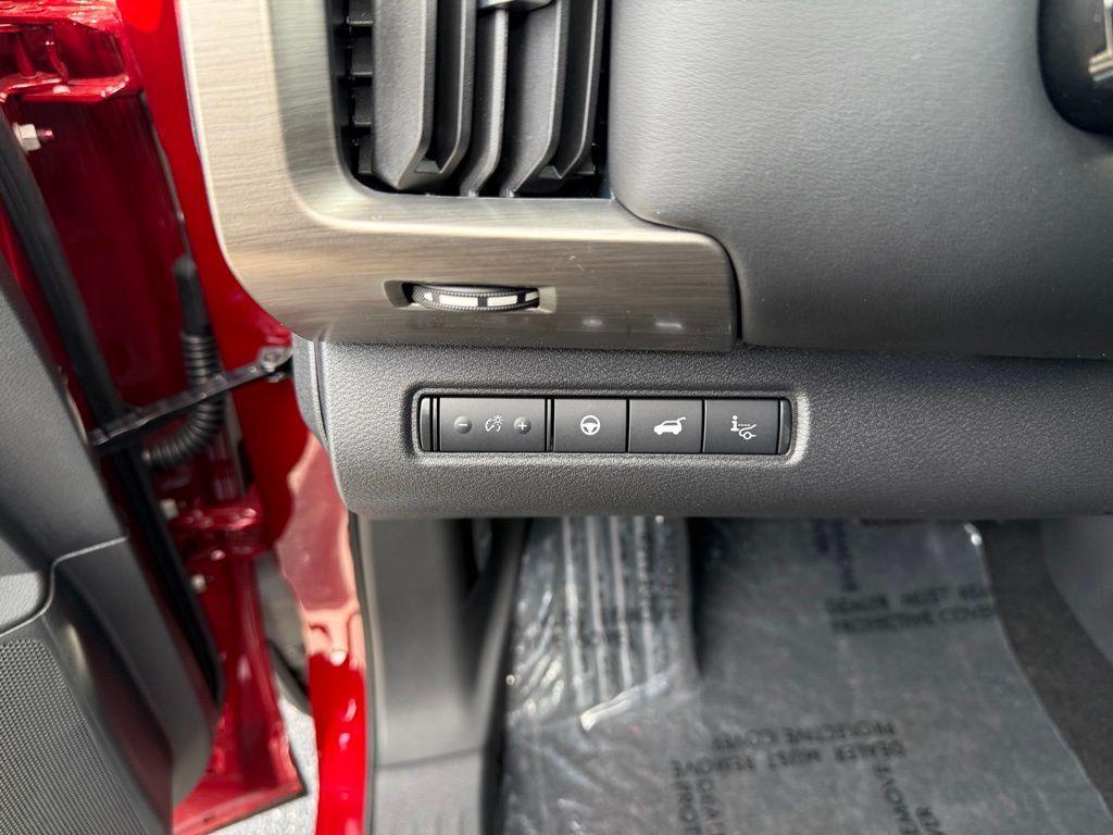 new 2025 Nissan Pathfinder car, priced at $47,340