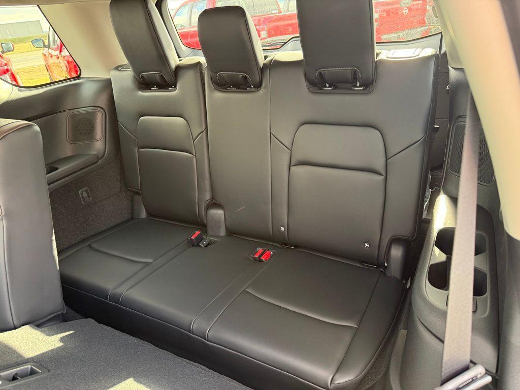 new 2025 Nissan Pathfinder car, priced at $47,340