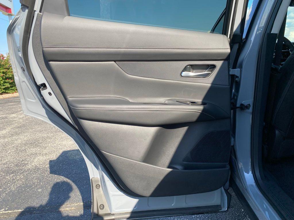 new 2025 Nissan Murano car, priced at $45,185