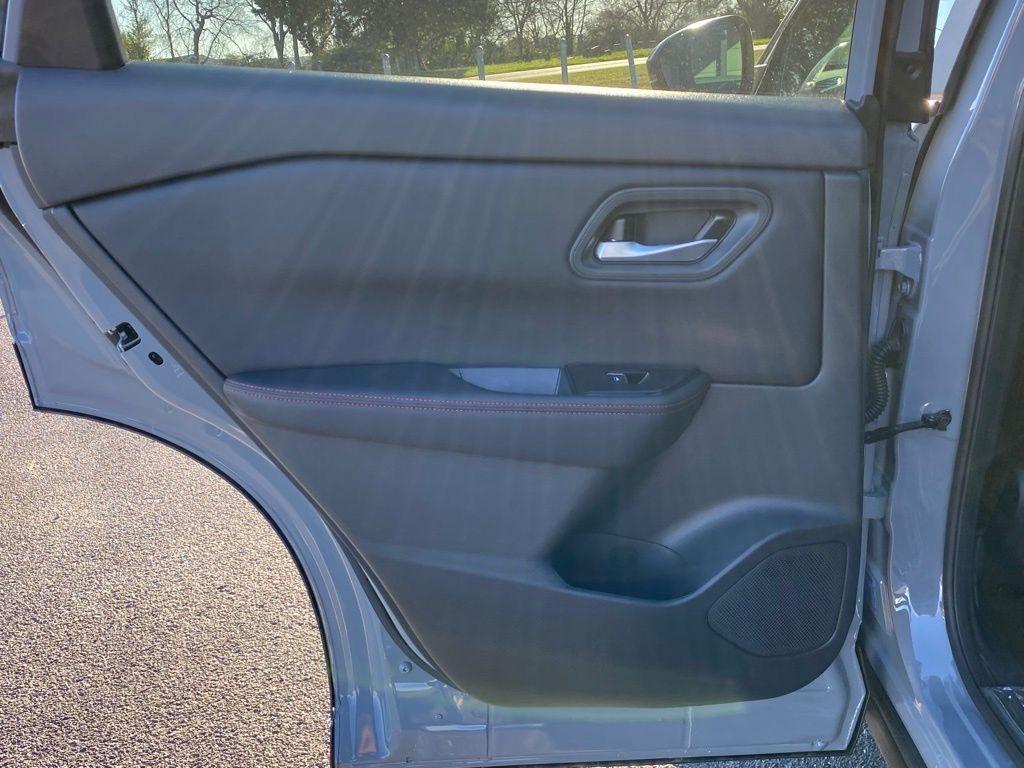 new 2025 Nissan Rogue car, priced at $30,852
