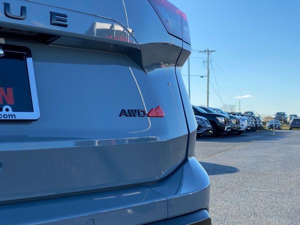 new 2025 Nissan Rogue car, priced at $30,852