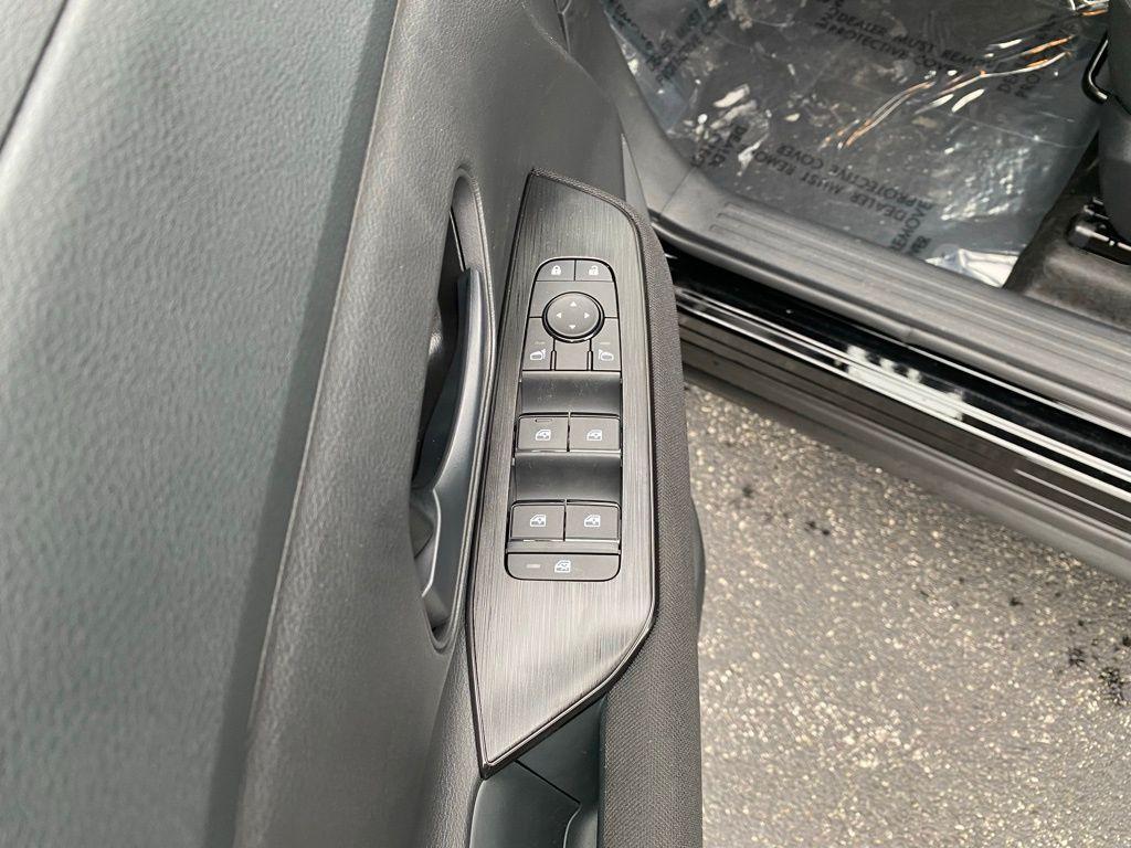 new 2025 Nissan Kicks car, priced at $23,497